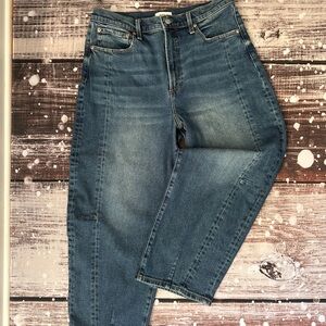 Stylish Pistola Barrel Jeans, Size 31